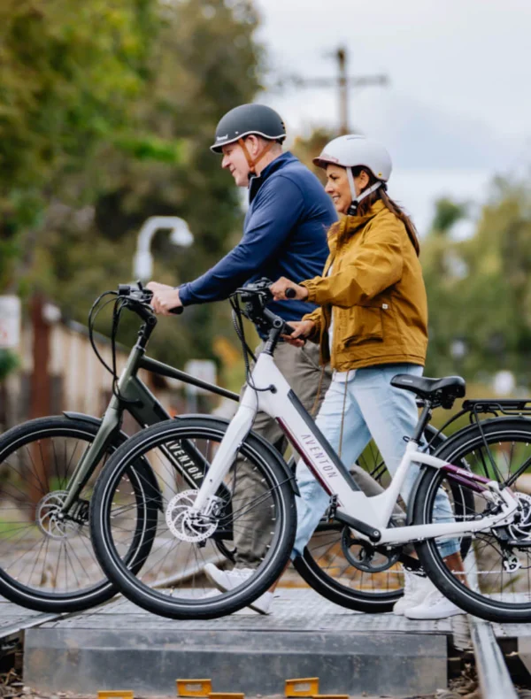 Aventon Pace 500.3 Step Through Electric Bike (Top Speed 28mph) - Image 3